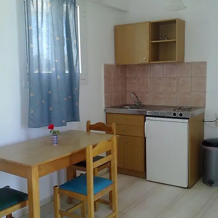 Irilena Aparthotel